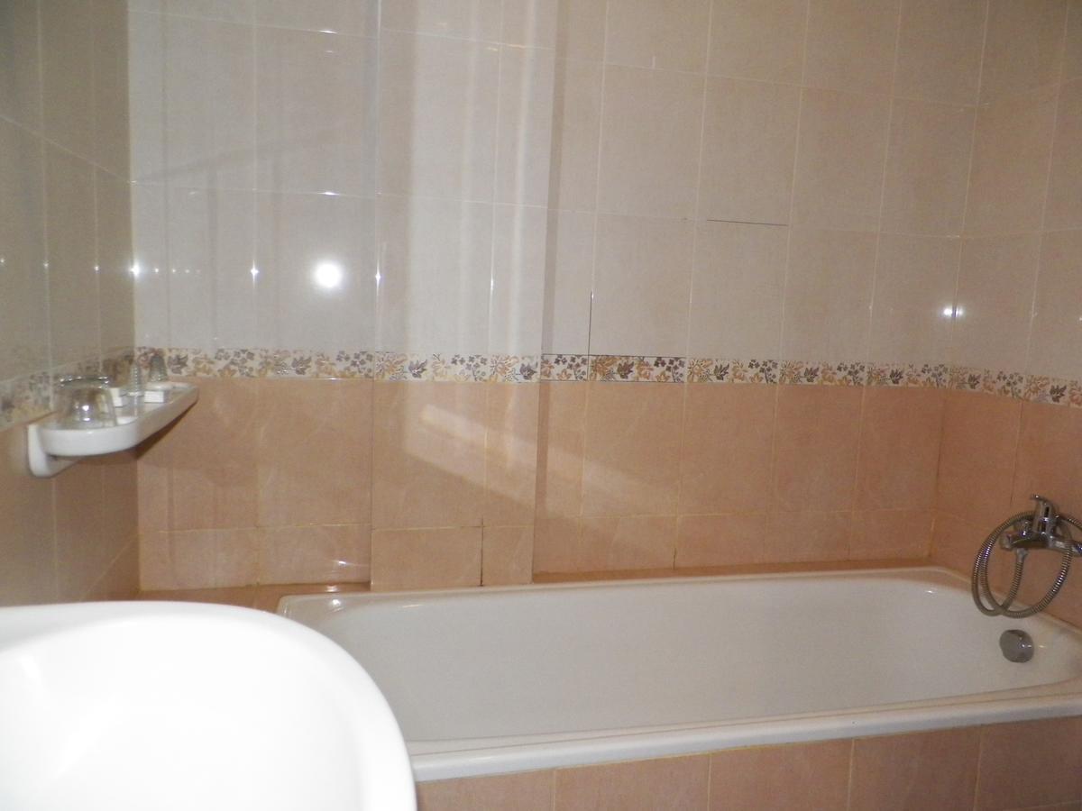 Multazam Hotel Solo Εξωτερικό φωτογραφία
