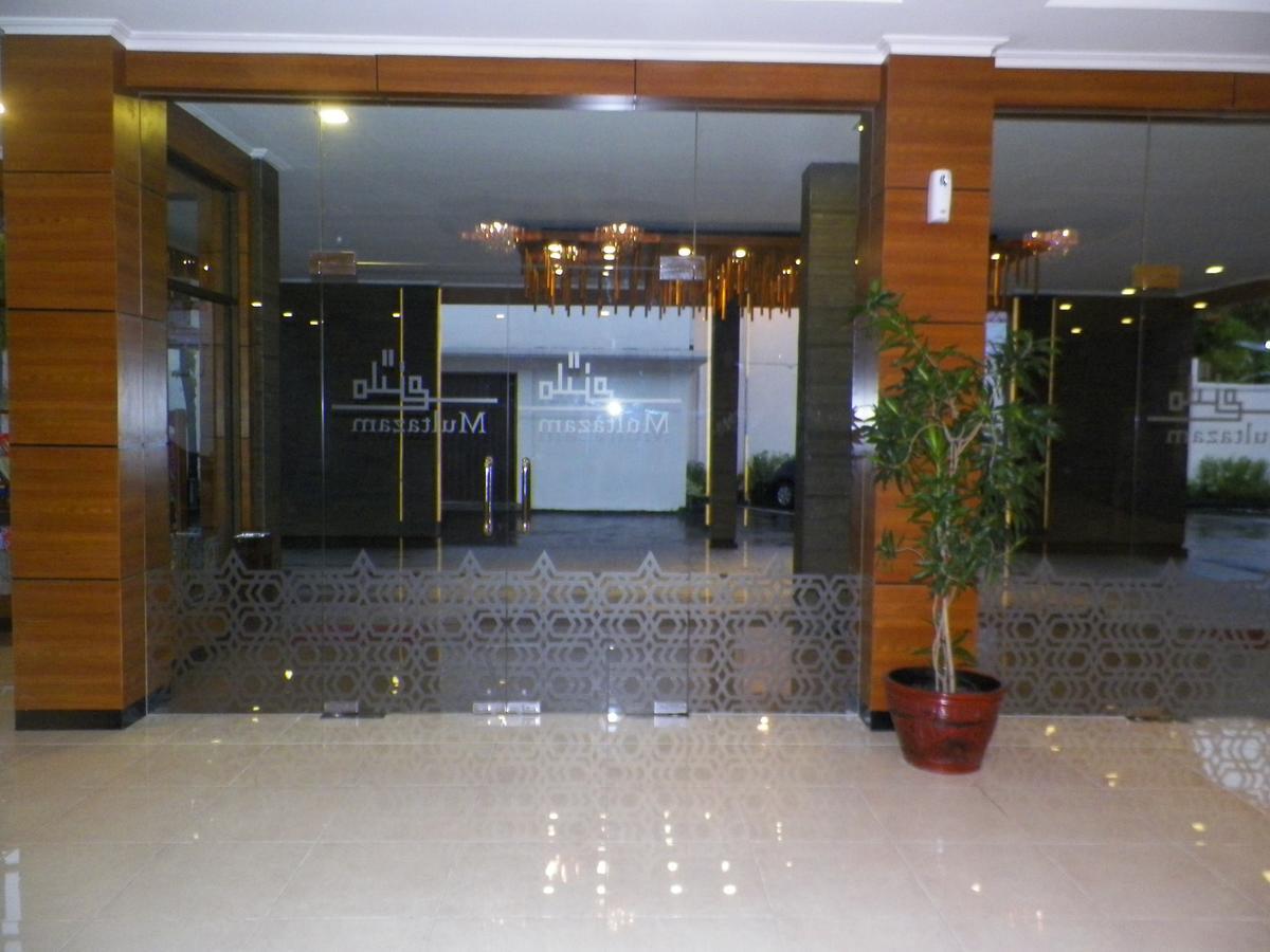 Multazam Hotel Solo Εξωτερικό φωτογραφία