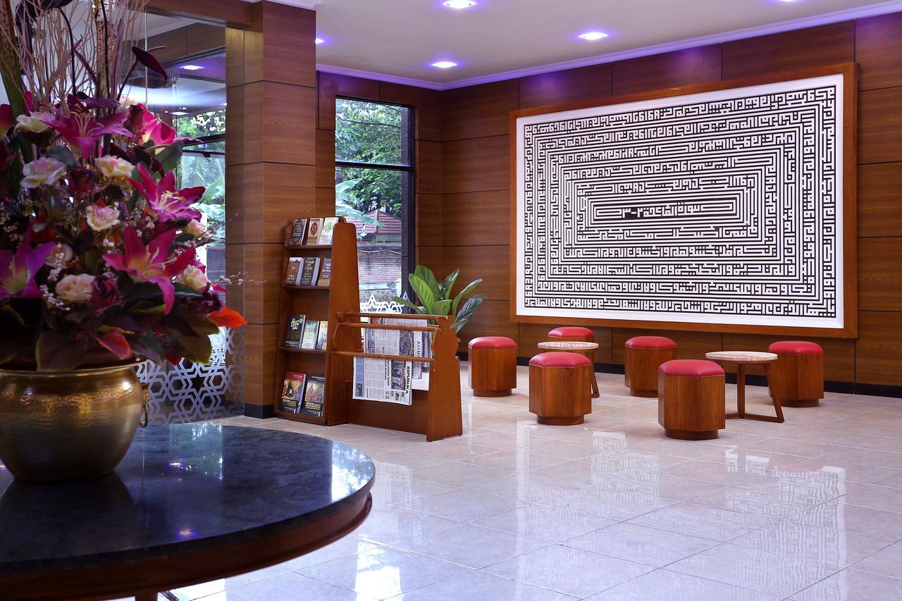 Multazam Hotel Solo Εξωτερικό φωτογραφία