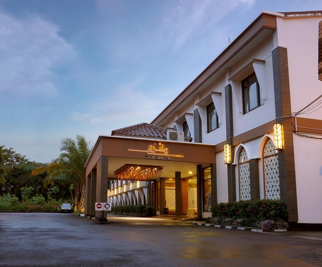Multazam Hotel Solo Εξωτερικό φωτογραφία